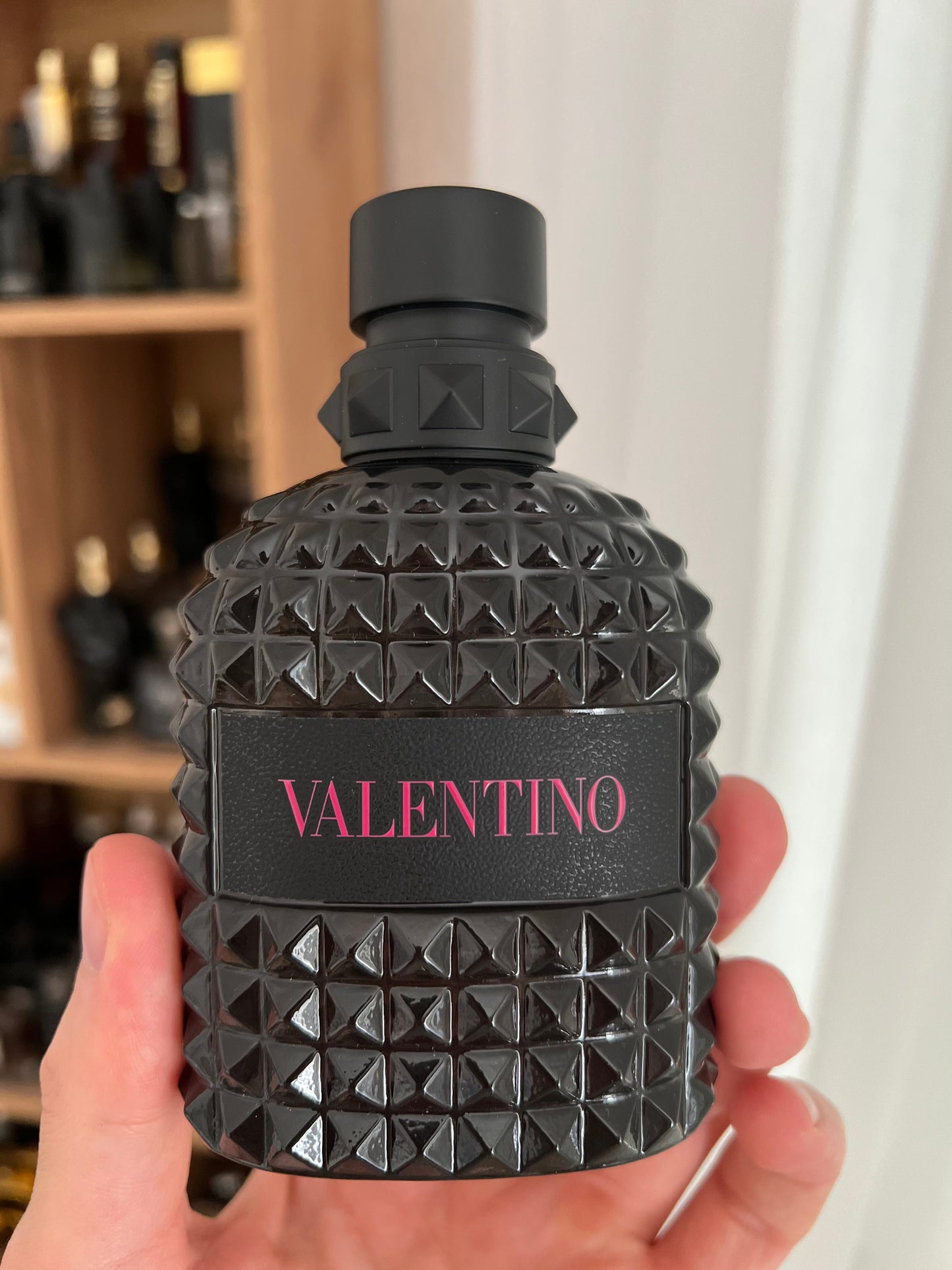 Valentino Born in Roma Extradose